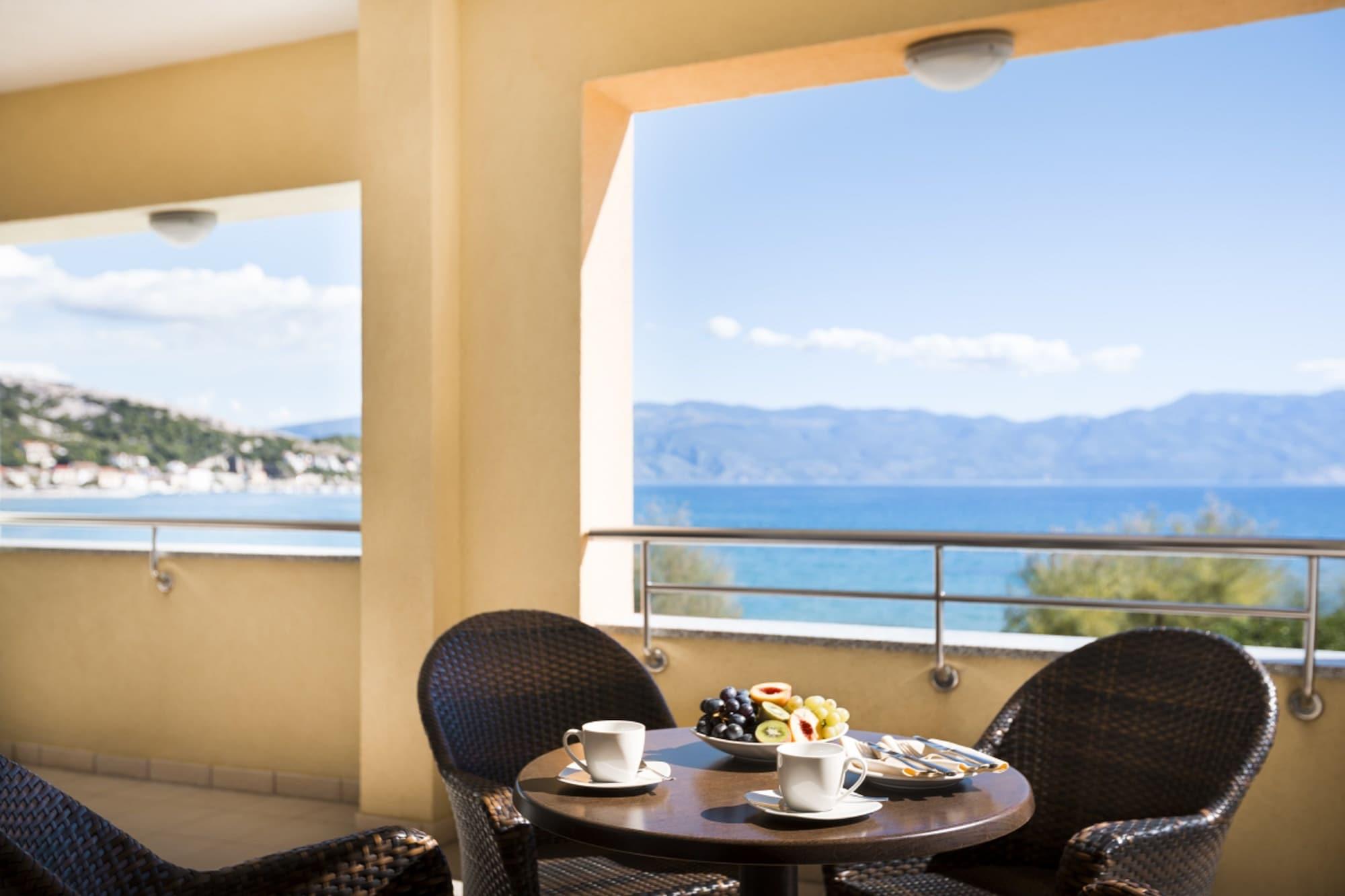 Valamar Atrium Residence Башка Экстерьер фото