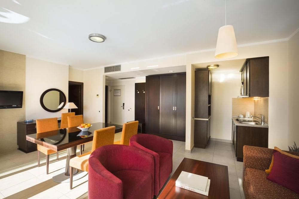 Valamar Atrium Residence Башка Экстерьер фото