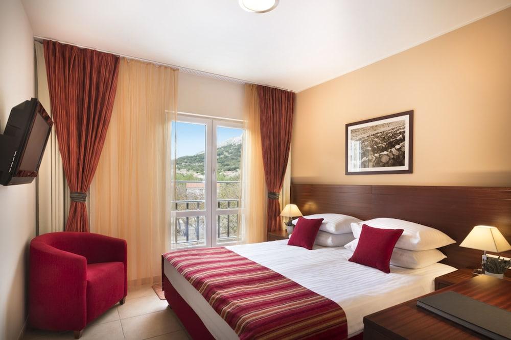 Valamar Atrium Residence Башка Экстерьер фото
