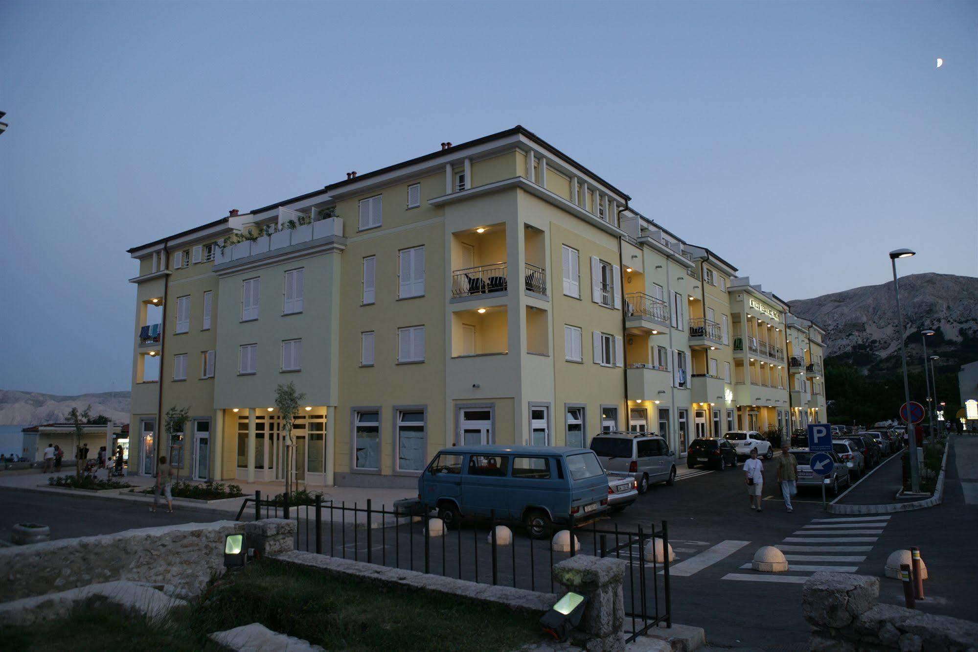 Valamar Atrium Residence Башка Экстерьер фото